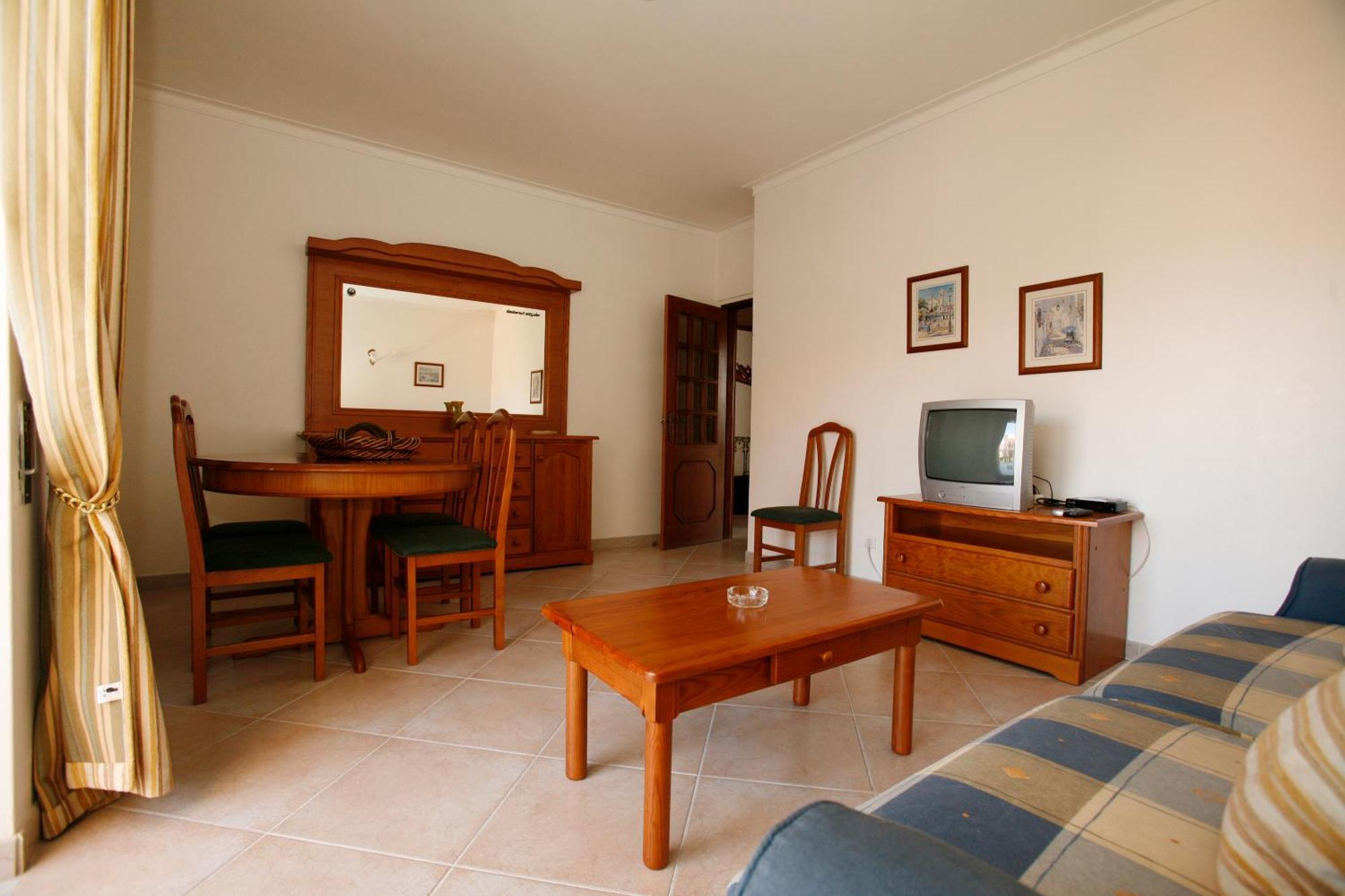 Apartamentos Coral Do Vau Портиман Екстериор снимка