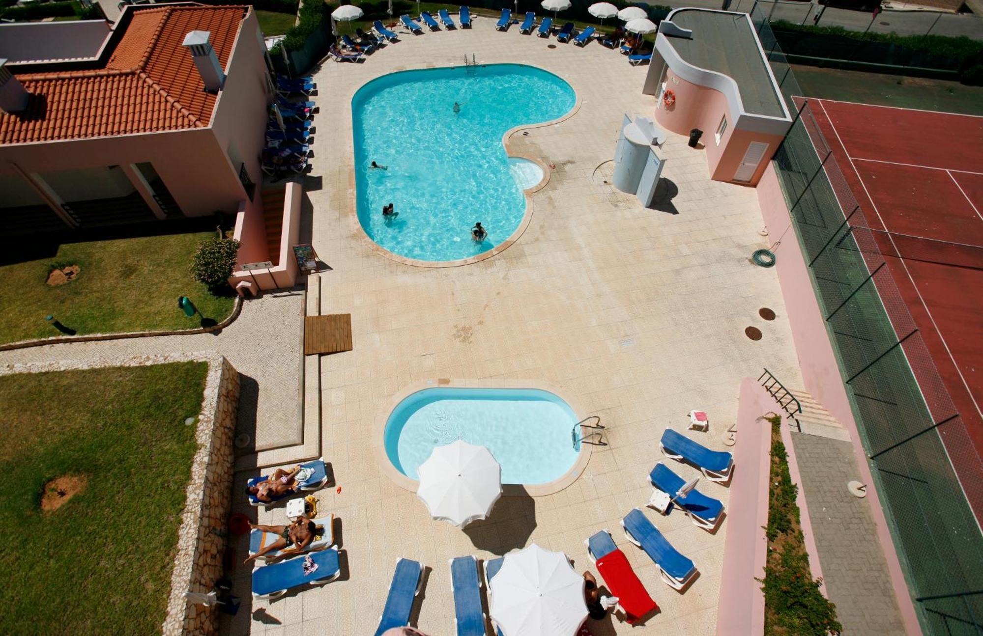 Apartamentos Coral Do Vau Портиман Екстериор снимка
